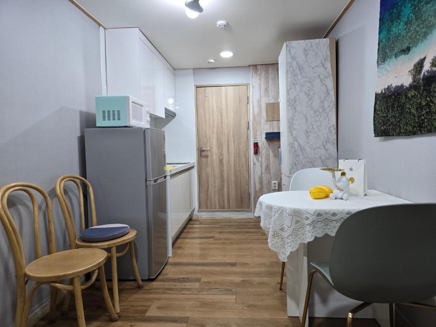 Hongdae Guest House Room#G#E#D#R#M ソウル特別市 エクステリア 写真