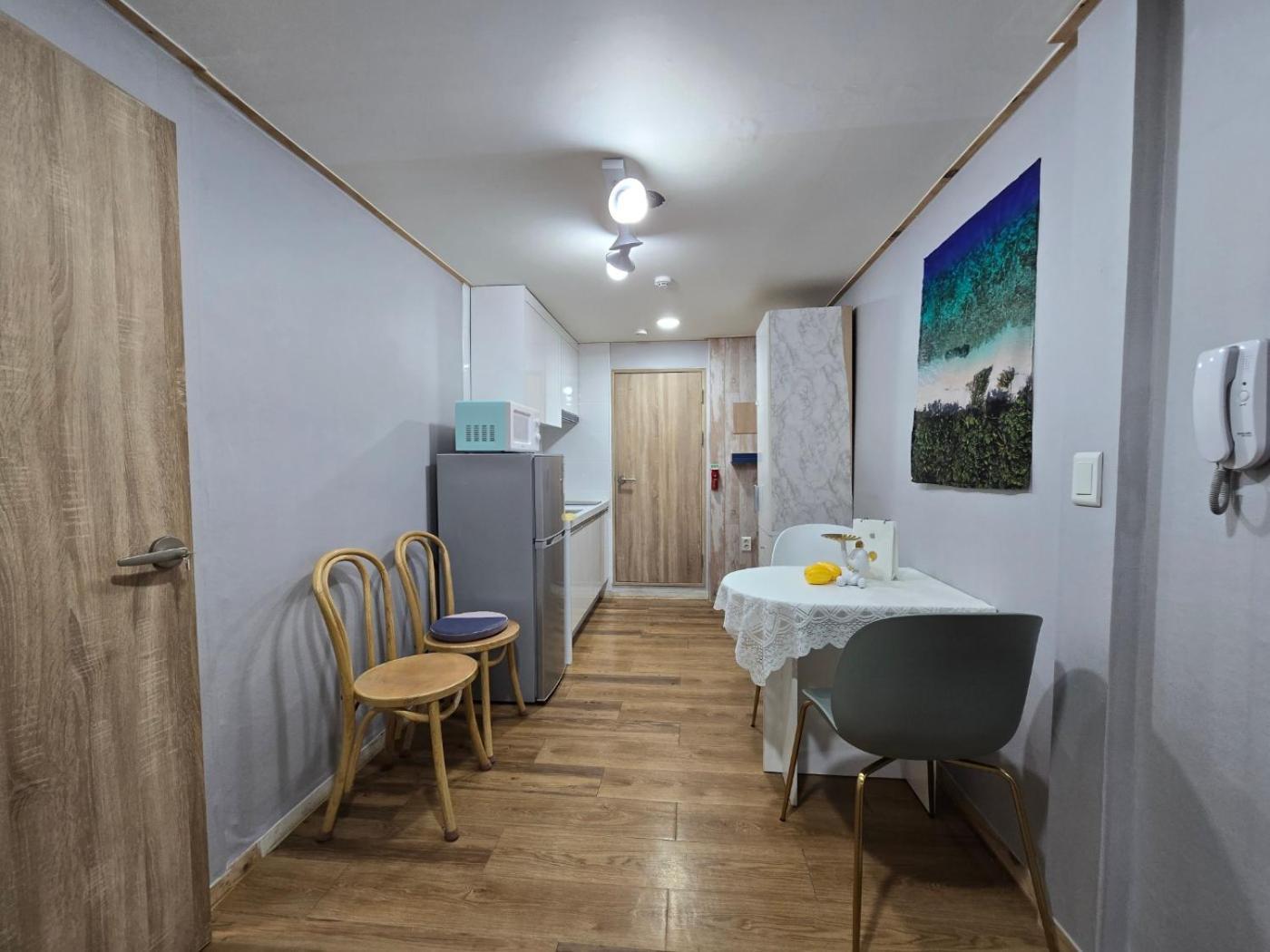 Hongdae Guest House Room#G#E#D#R#M ソウル特別市 エクステリア 写真